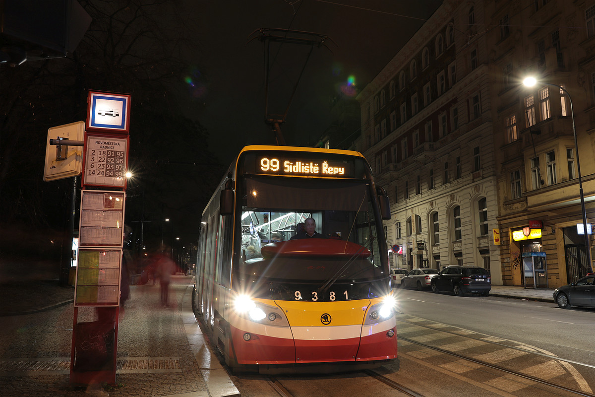 Прага, Škoda 15T5 ForCity Alfa Praha № 9381