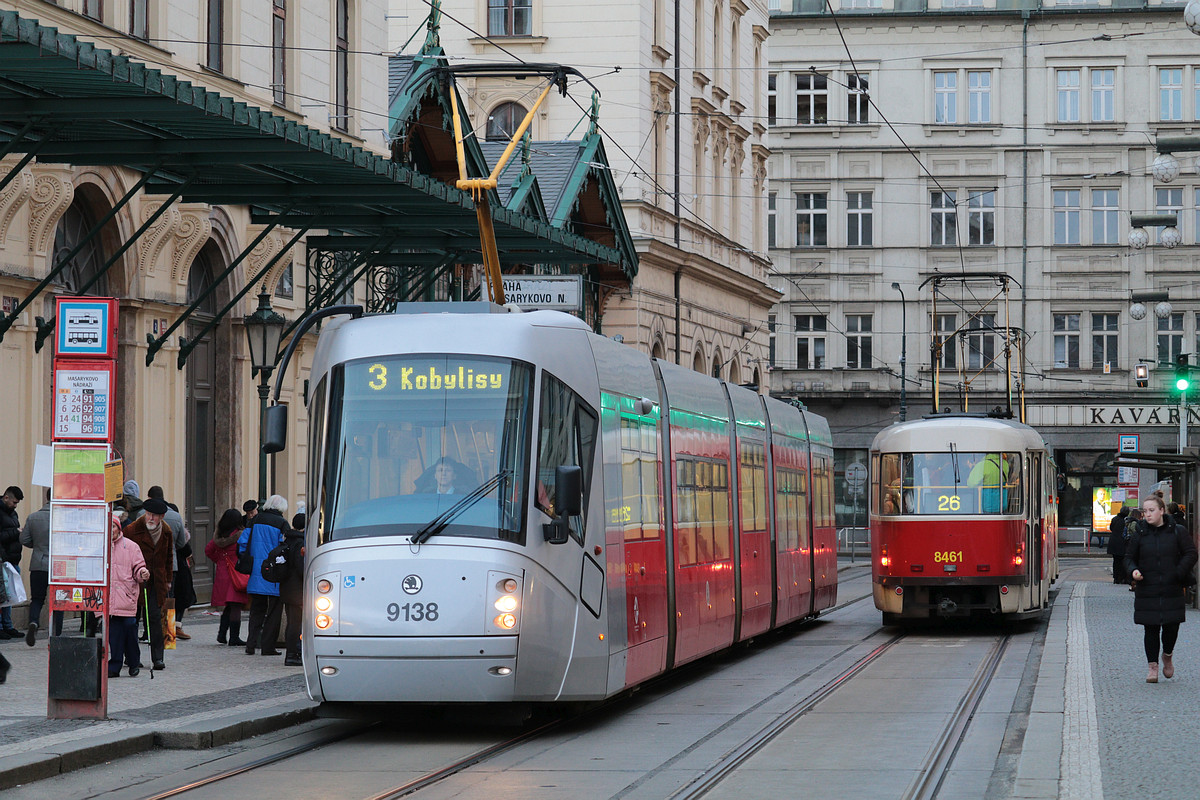 Прага, Škoda 14T Elektra № 9138; Прага, Tatra T3R.P № 8461
