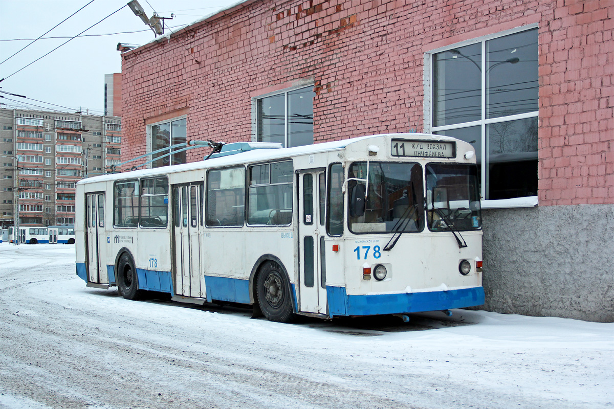 Екатеринбург, ЗиУ-682Г [Г00] № 178