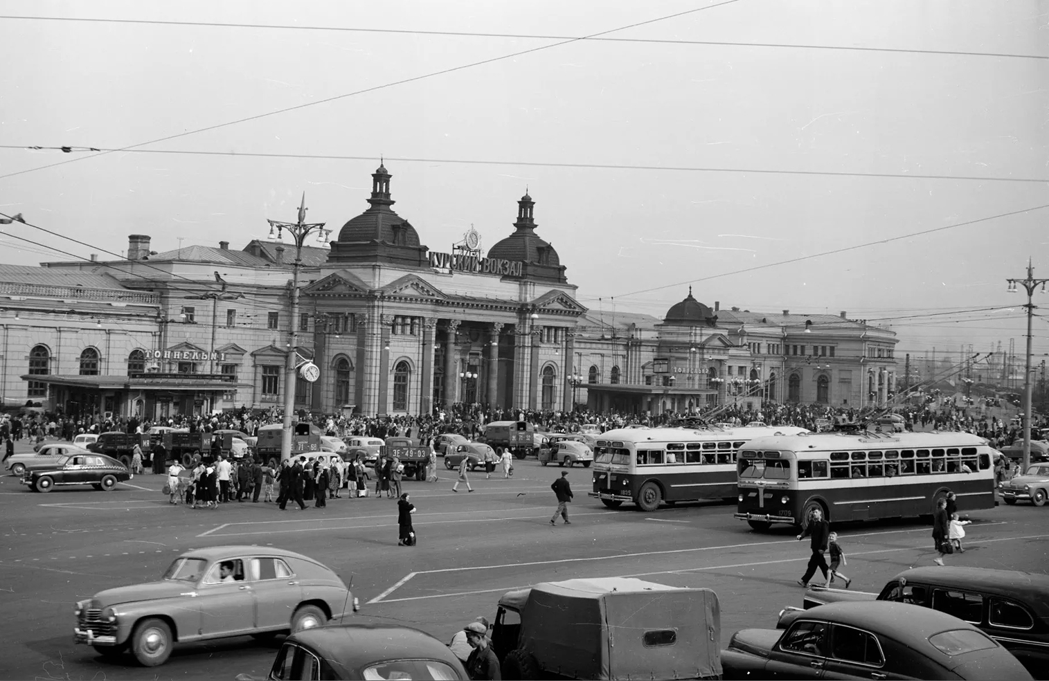 Москва, МТБ-82Д № 1835; Москва, МТБ-82Д № 1709