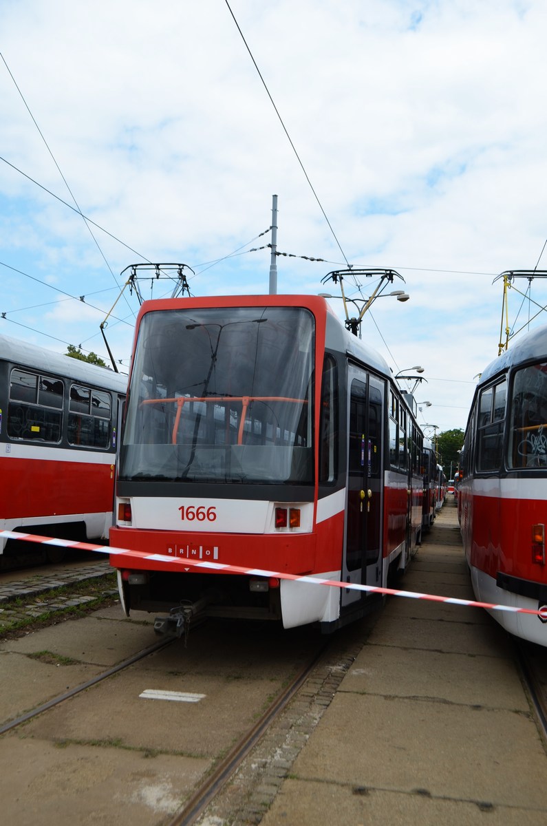 Брно, Tatra T3R (1995) № 1666