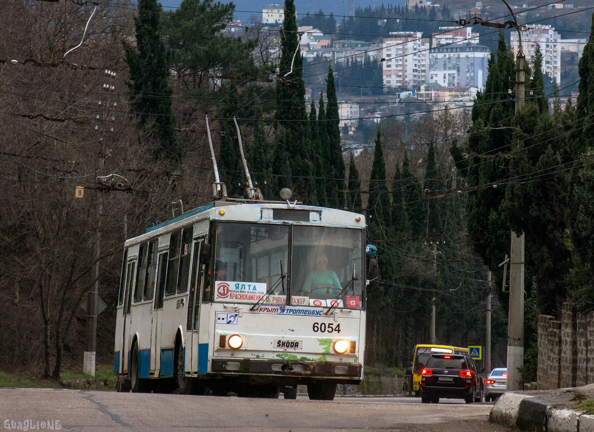 Krymski trolejbus, Škoda 14Tr02/6 Nr 6054