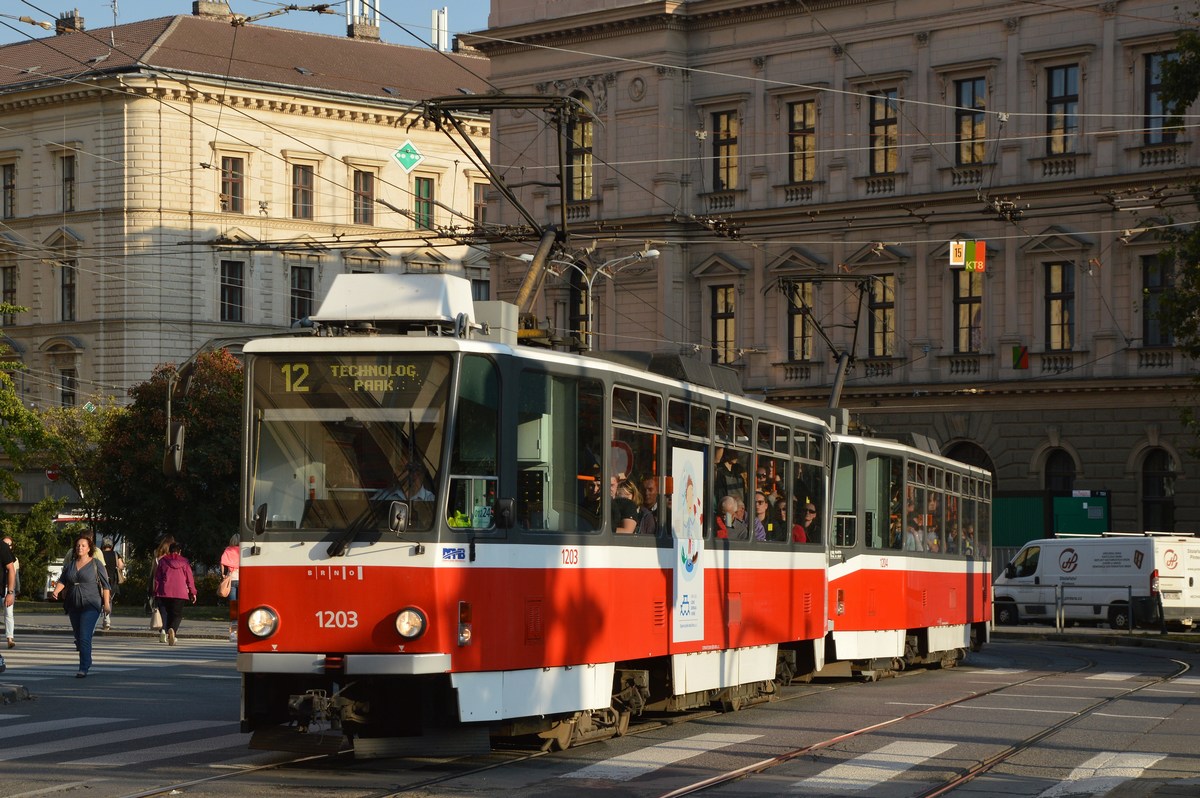 Brno, Tatra T6A5 — 1203