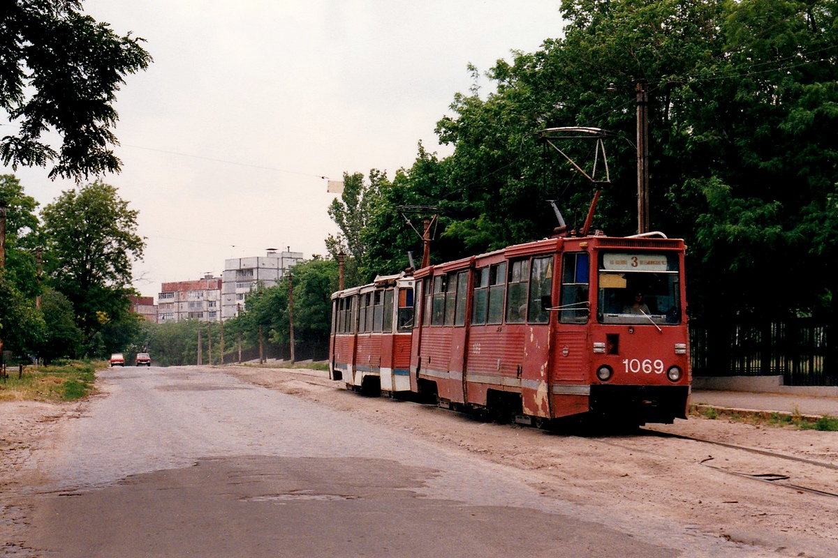 Mîkolaiiv, 71-605 (KTM-5M3) Nr. 1069