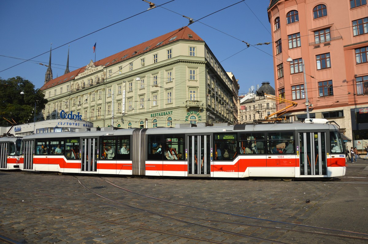 Brno, Vario LF2R.E # 1084