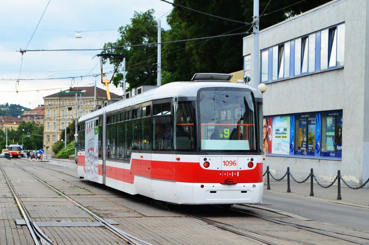 Брно, Vario LF2R.E № 1096