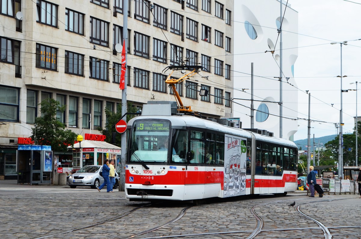 Брно, Vario LF2R.E № 1096