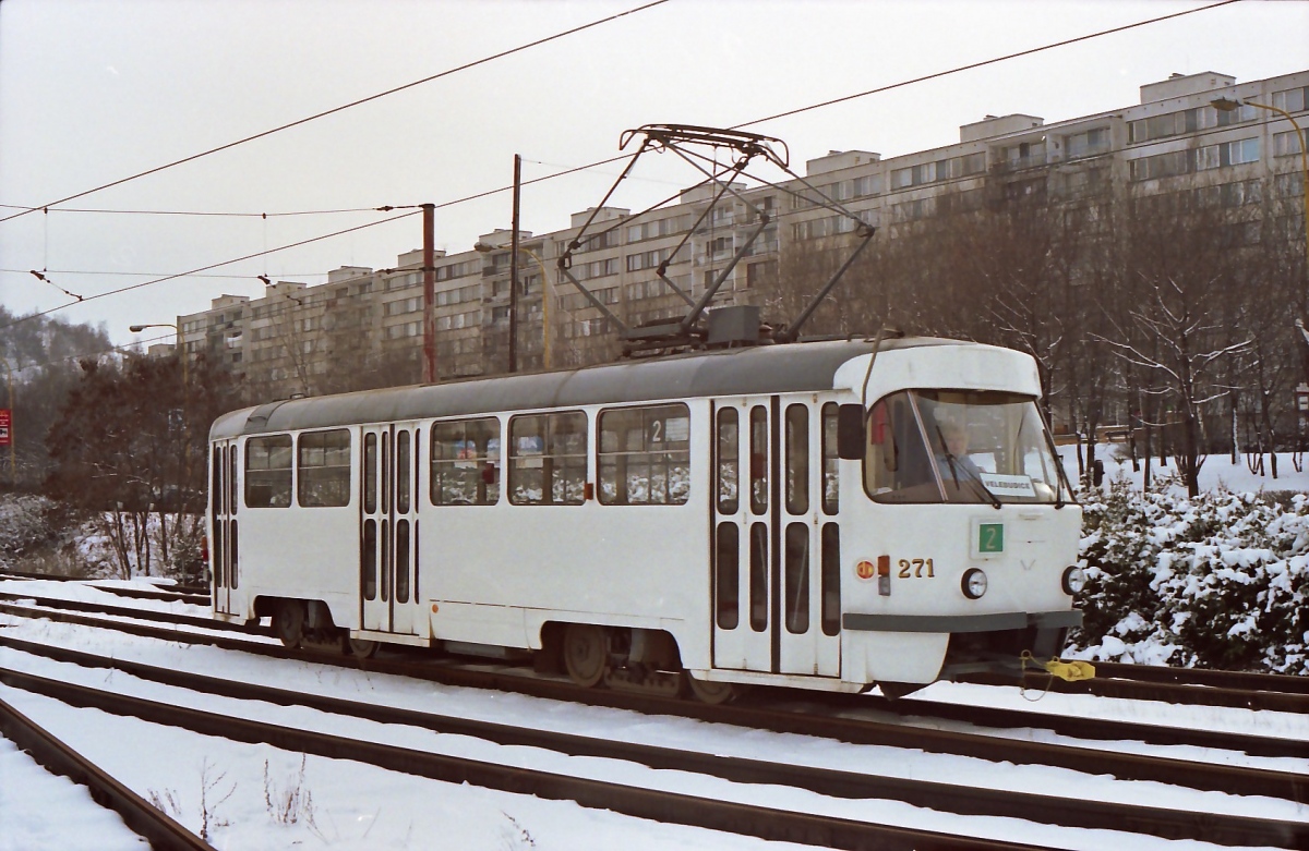 Мост ― Литвинов, Tatra T3SUCS № 271