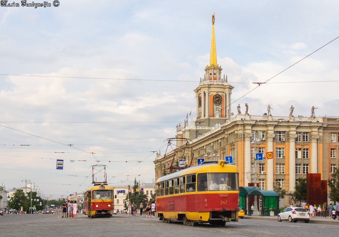 Yekaterinburg, Tatra T3SU (2-door) № 530; Yekaterinburg, Tatra T3SU № 247