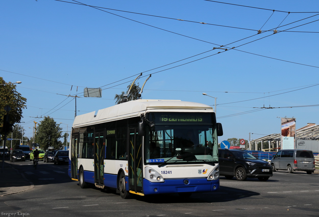 Рига, Škoda 24Tr Irisbus Citelis № 18241