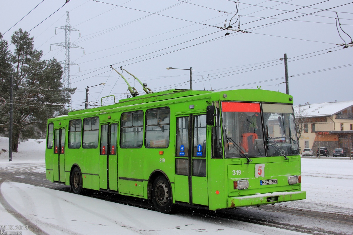 Kaunas, Škoda 14Tr89/6 # 319