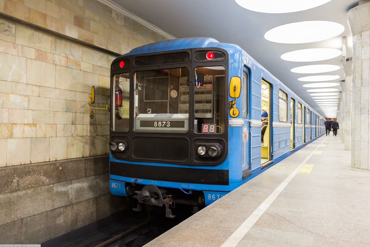 Новосибирск, 81-717 (ЛВЗ) № 8673