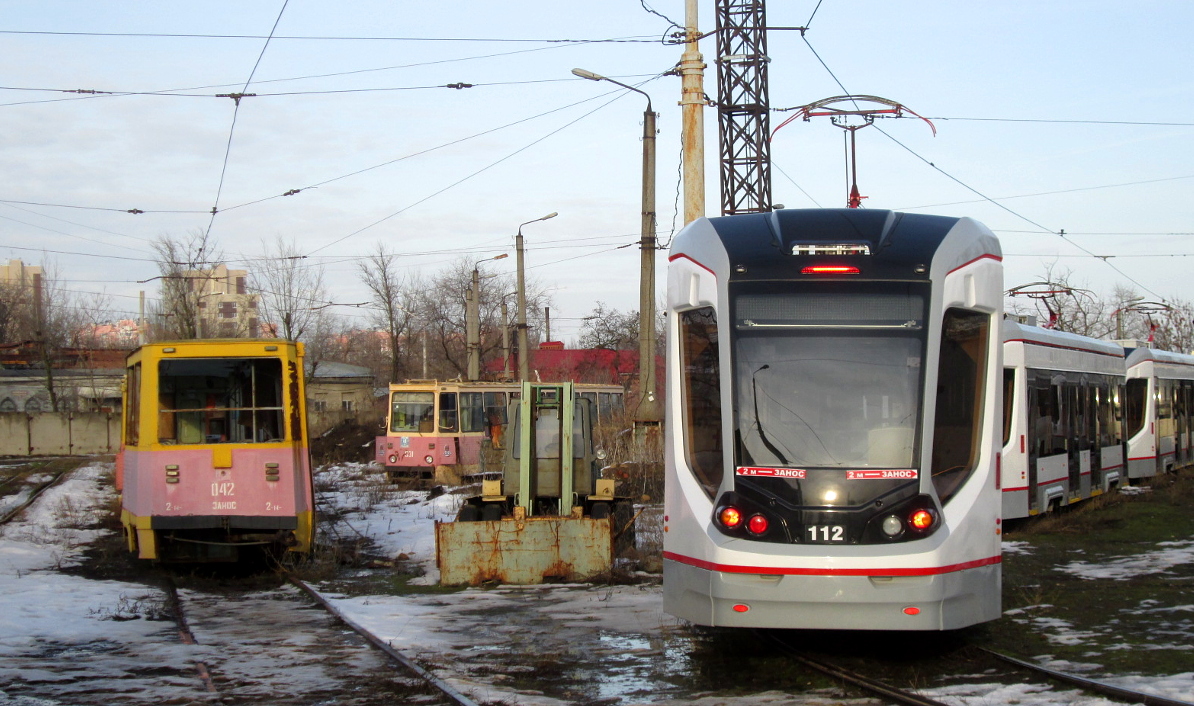 Ростов-на-Дону, 71-605У № 042; Ростов-на-Дону, 71-911E «City Star» № 112