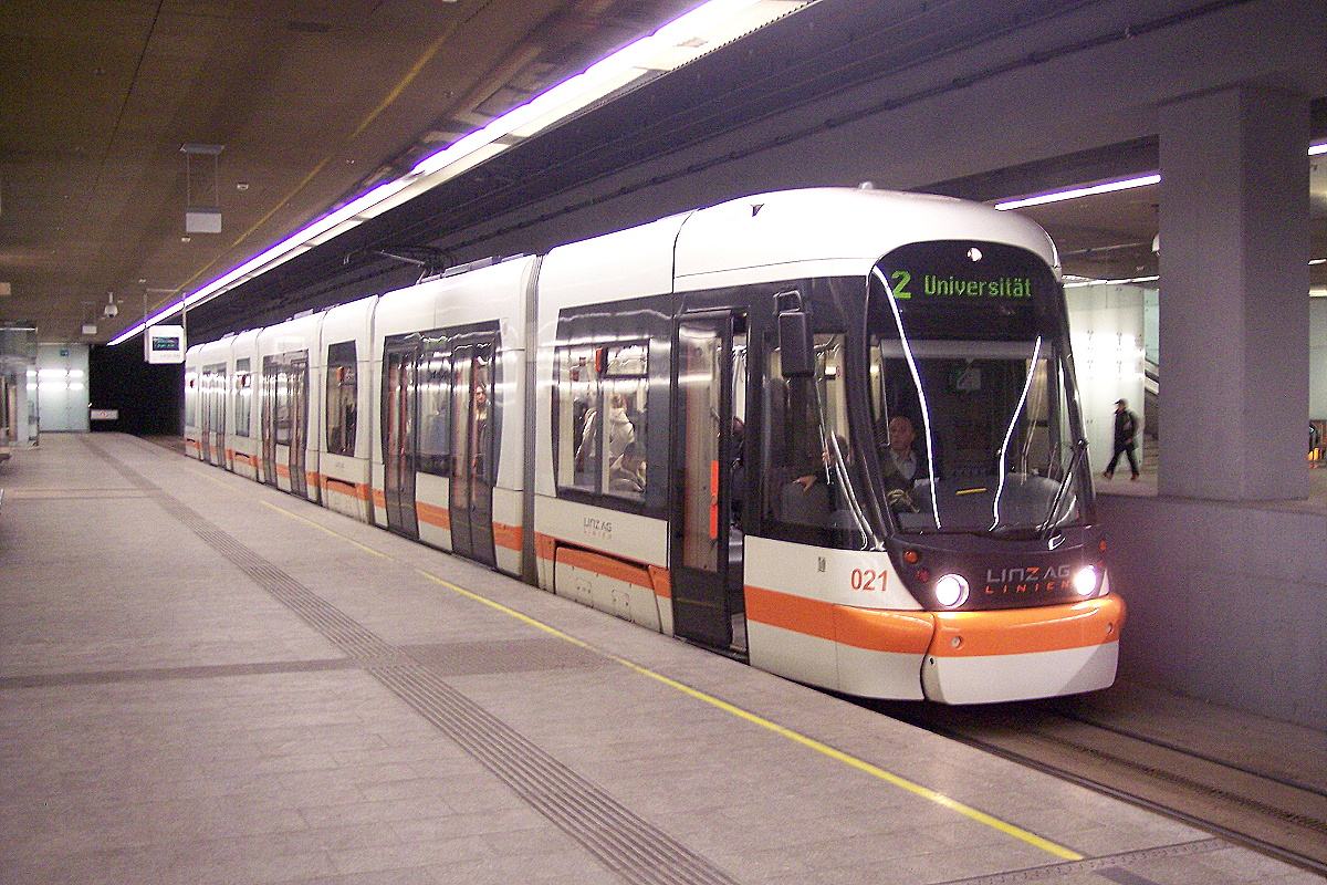 Linz, Bombardier Cityrunner — 021