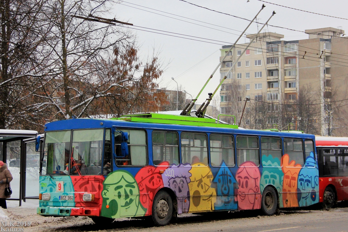 Каунас, Škoda 14Tr89/6 № 320