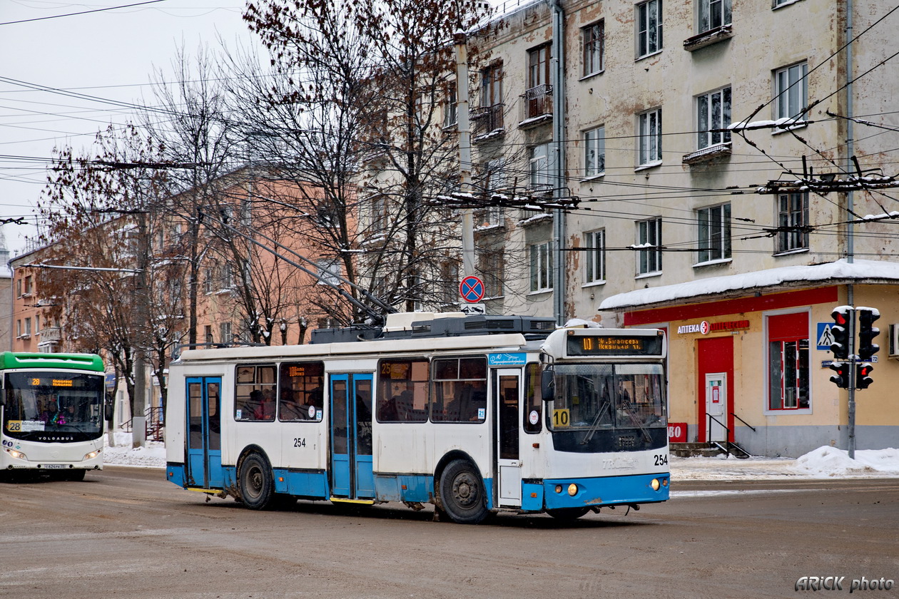 Владимир, ЗиУ-682Г-016.04 № 254