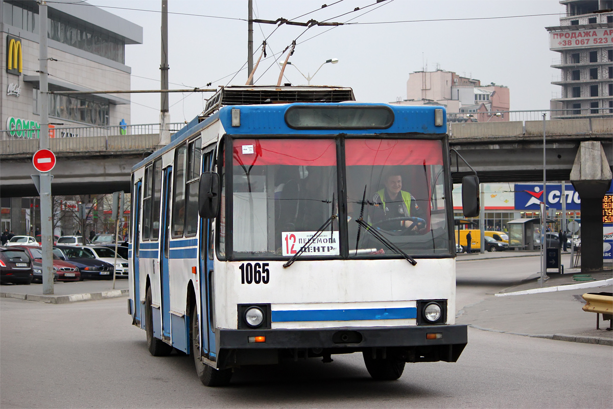 Днепр, ЮМЗ Т1Р (Т2П) № 1065