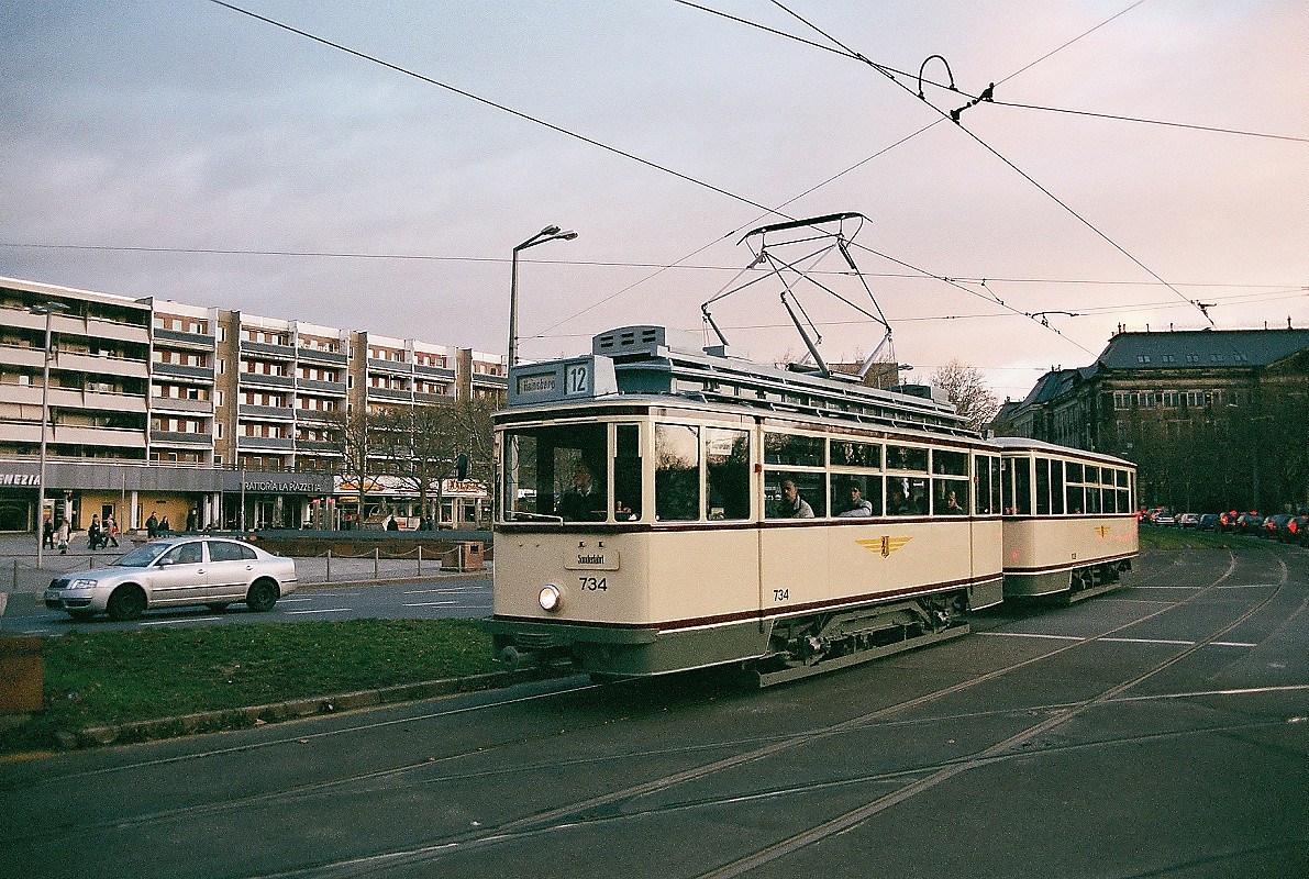 Дрезден, Двухосный моторный Busch № 734 (201 305)