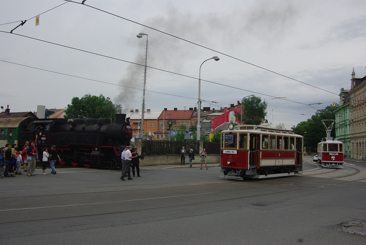 Брно, Двухосный моторный Studénka № 16; Оломоуц, Ringhoffer DSM № 223