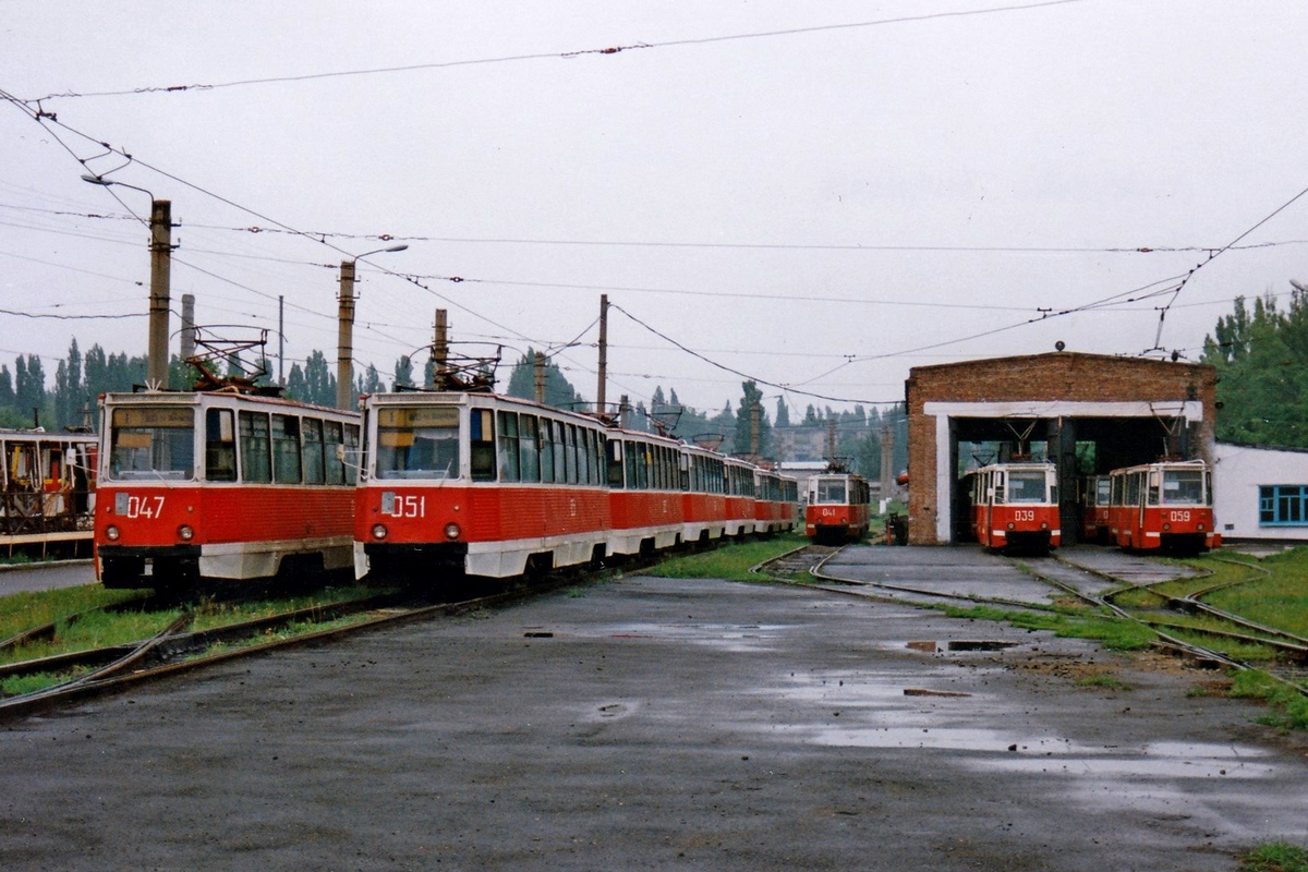 Авдеевка, 71-605 (КТМ-5М3) № 047; Авдеевка, 71-605 (КТМ-5М3) № 051; Авдеевка — Трамвайный парк