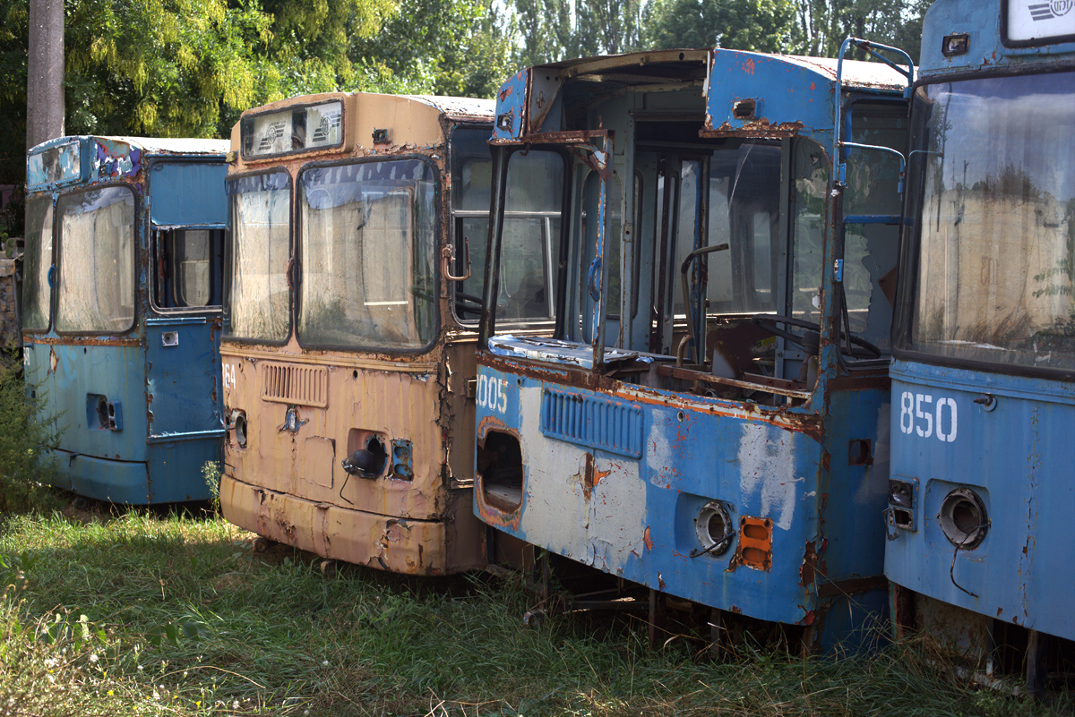 Одесса, ЗиУ-682В-012 [В0А] № 648; Одесса, ЗиУ-682Г [Г00] № 864; Одесса, ЗиУ-682Г [Г00] № 2005