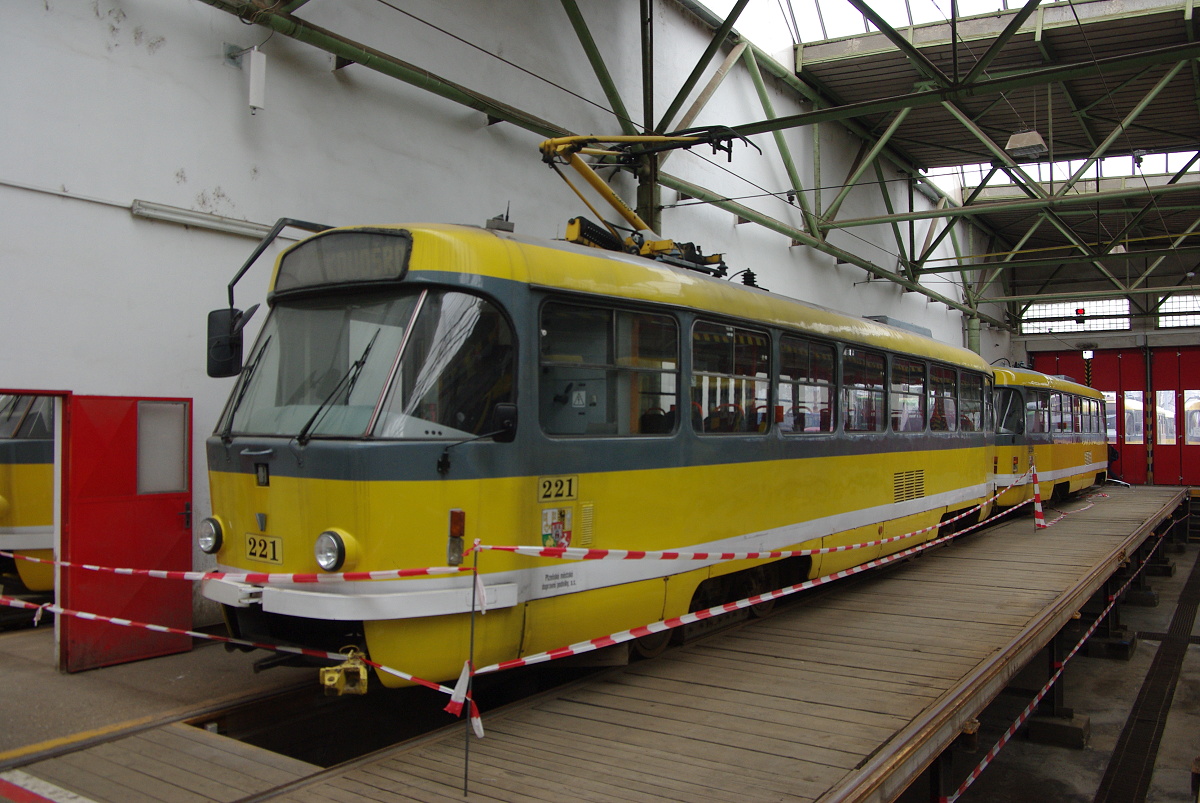 Пльзень, Tatra T3M.05 № 221