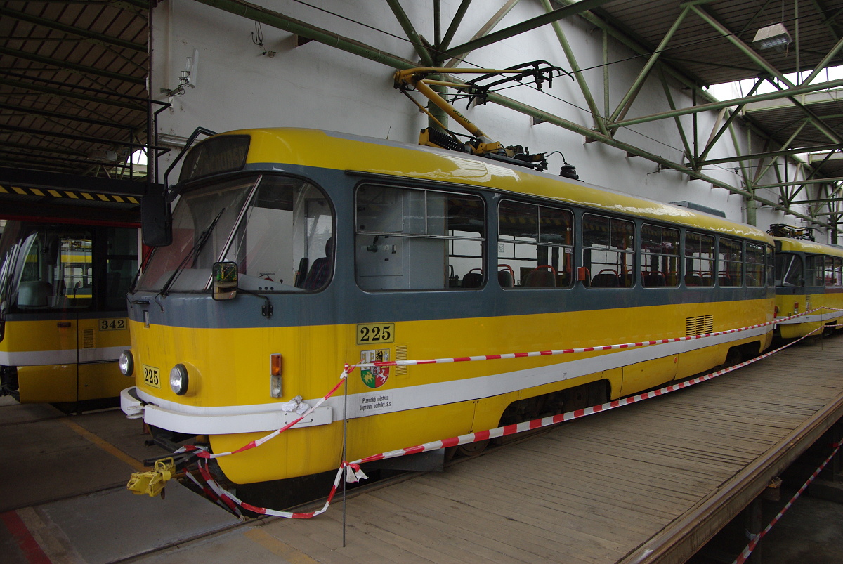 Пльзень, Tatra T3M.05 № 225