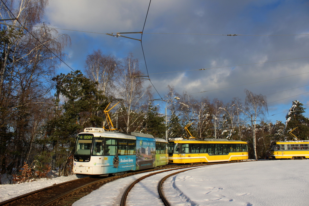 Пльзень, Vario LFR.S № 338; Пльзень, Vario LFR.S № 339