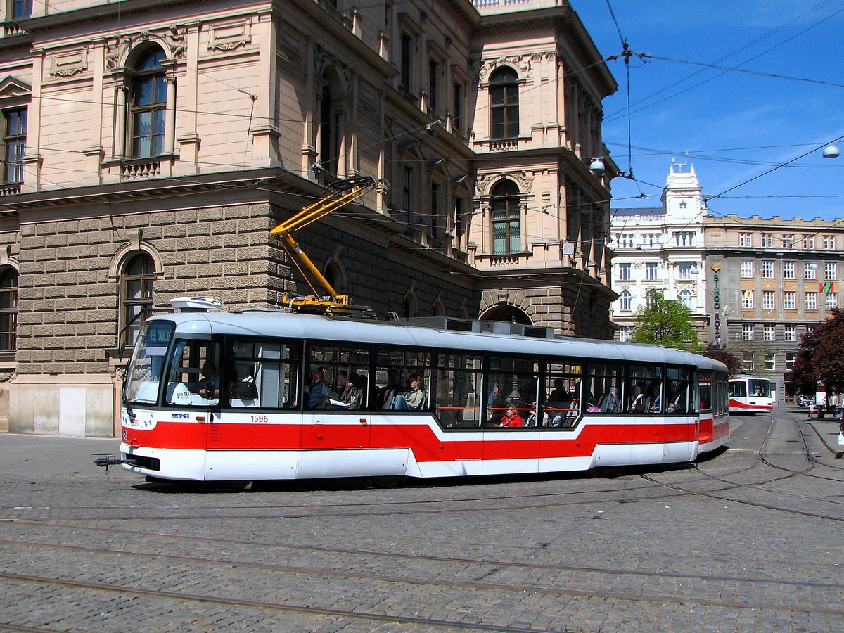 Брно, Vario LFR.E № 1596