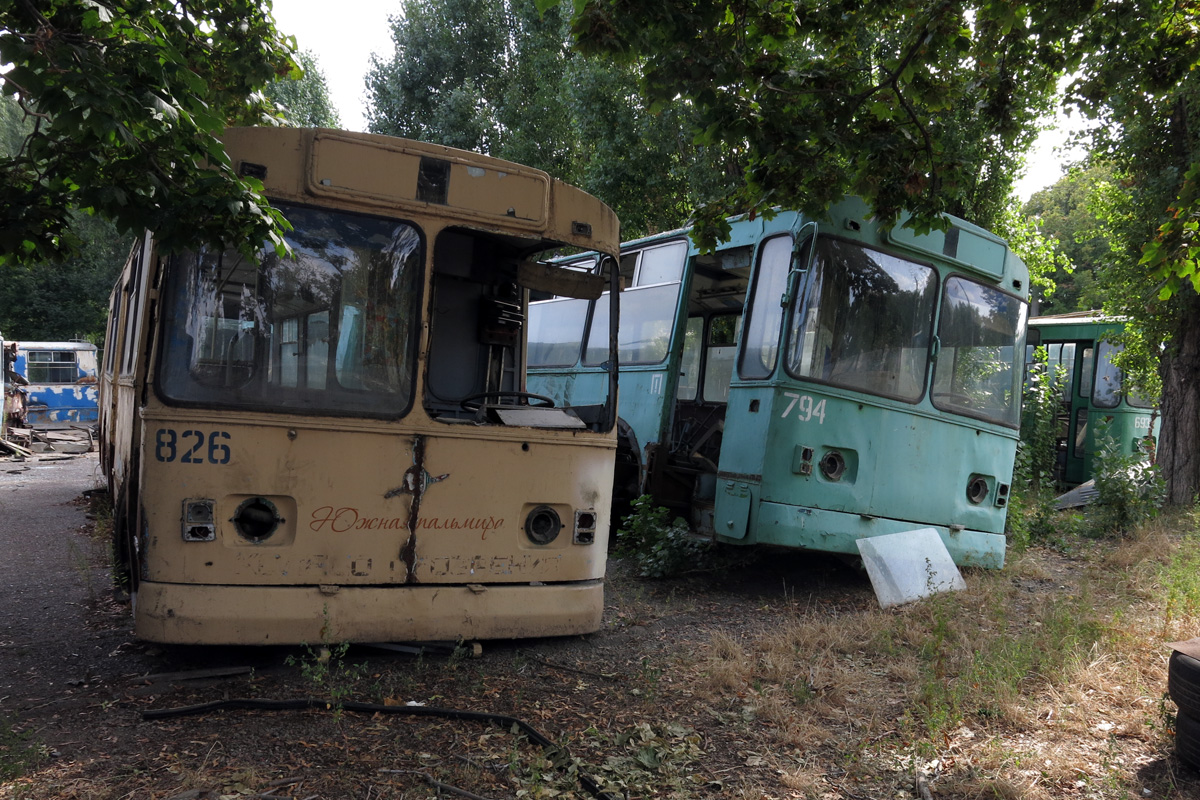 Одесса, ЗиУ-682В [В00] № 826; Одесса, ЗиУ-682В [В00] № 794