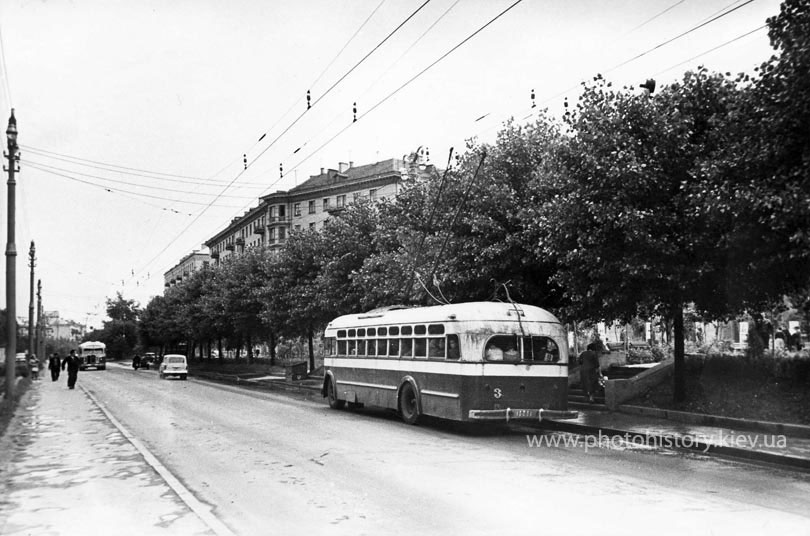 Kijev, MTB-82M Br. 3; Kijev — Historical photos