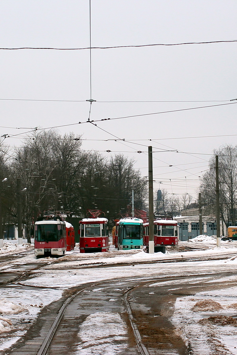 Витебск, БКМ 62103 № 630; Витебск, 71-605 (КТМ-5М3) № 360; Витебск, БКМ 60102 № 602; Витебск, 71-605А № 392