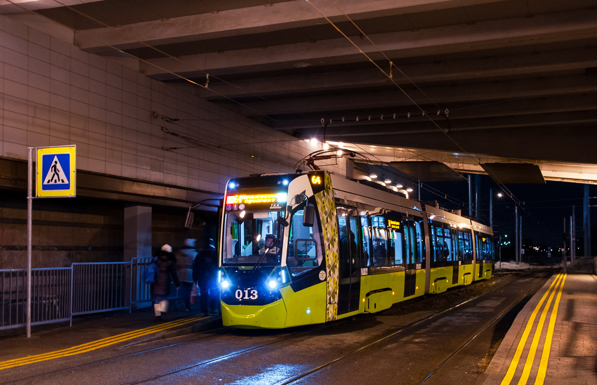Saint-Petersburg, Stadler B85600M č. 013
