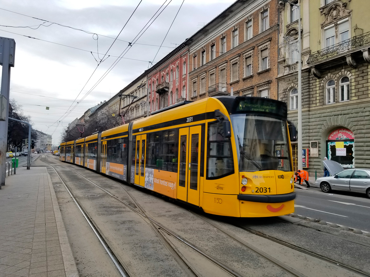 Будапешт, Siemens Combino Supra NF12B № 2031