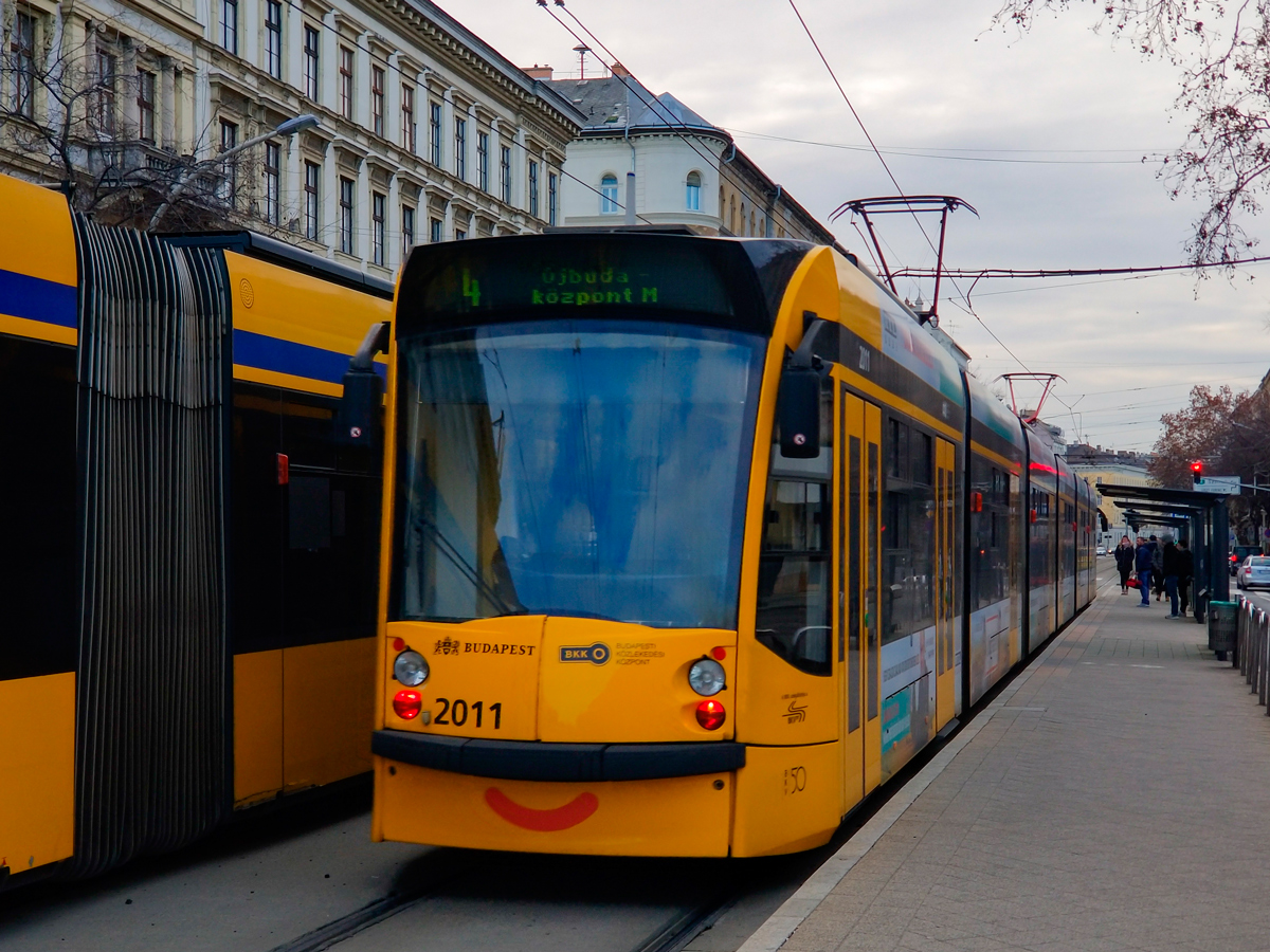 Будапешт, Siemens Combino Supra NF12B № 2011