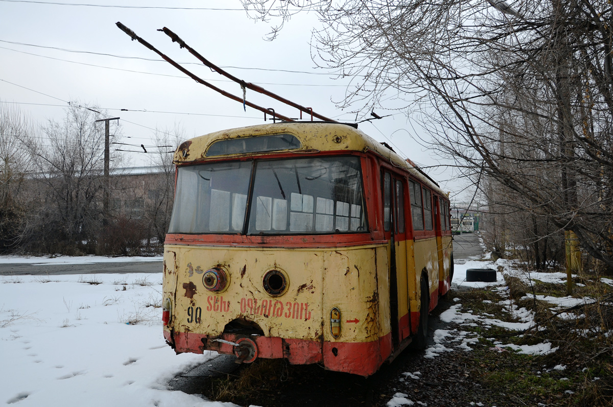 Ереван, Škoda 9Tr № 90