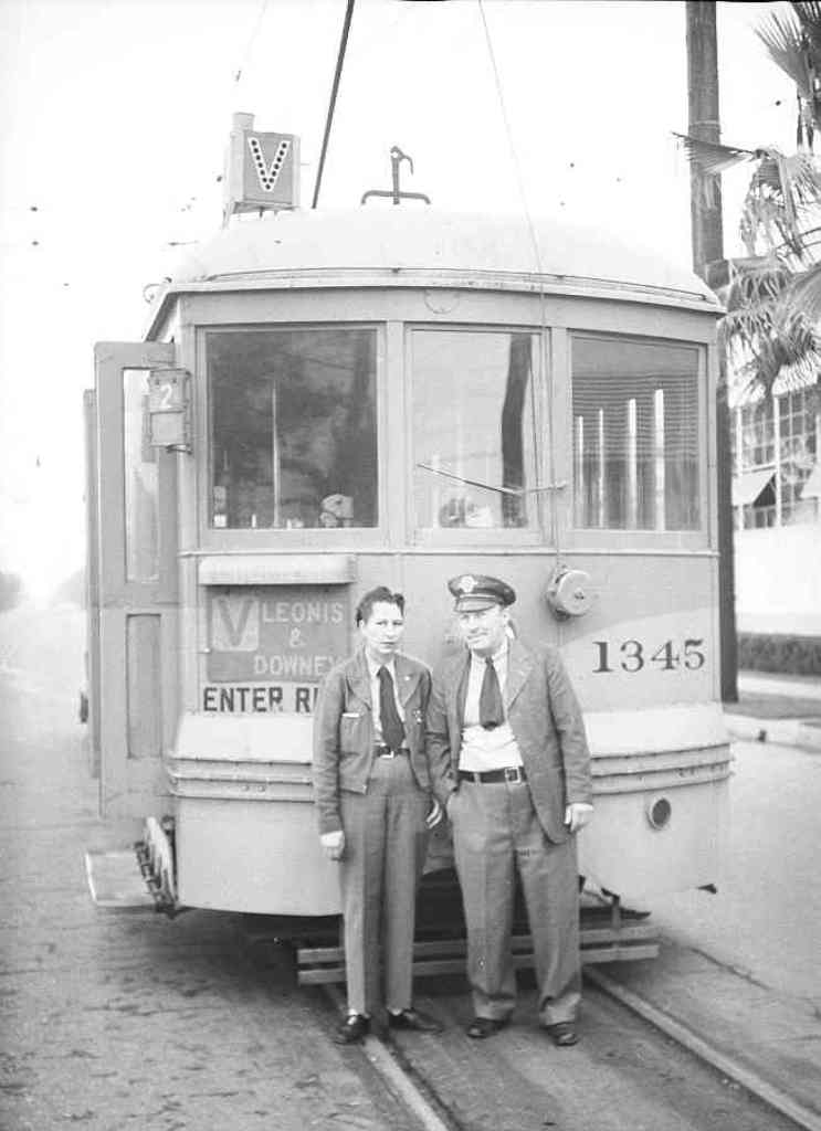 Los Angeles, St. Louis LARy Type H-4 # 1345