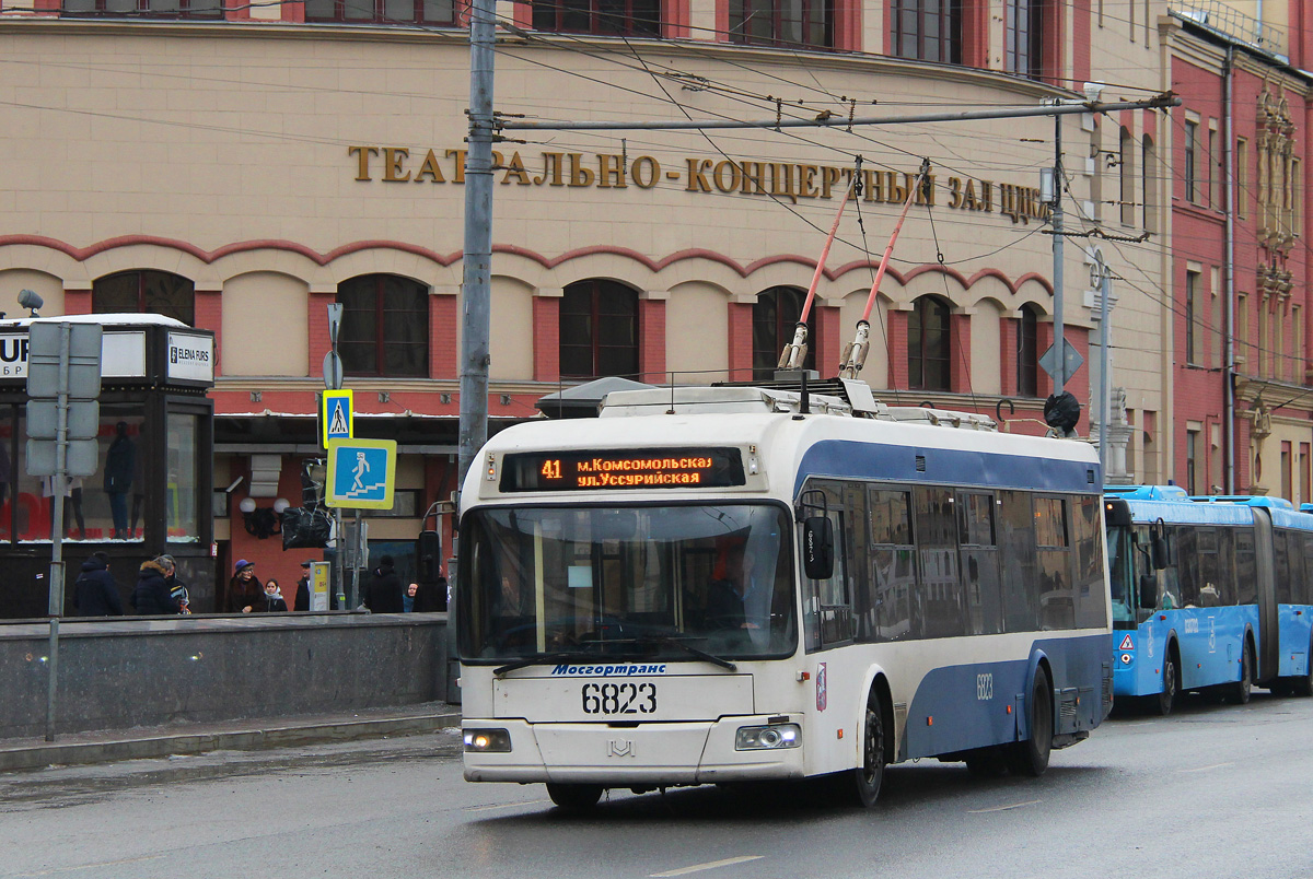 Москва, БКМ 321 № 6823