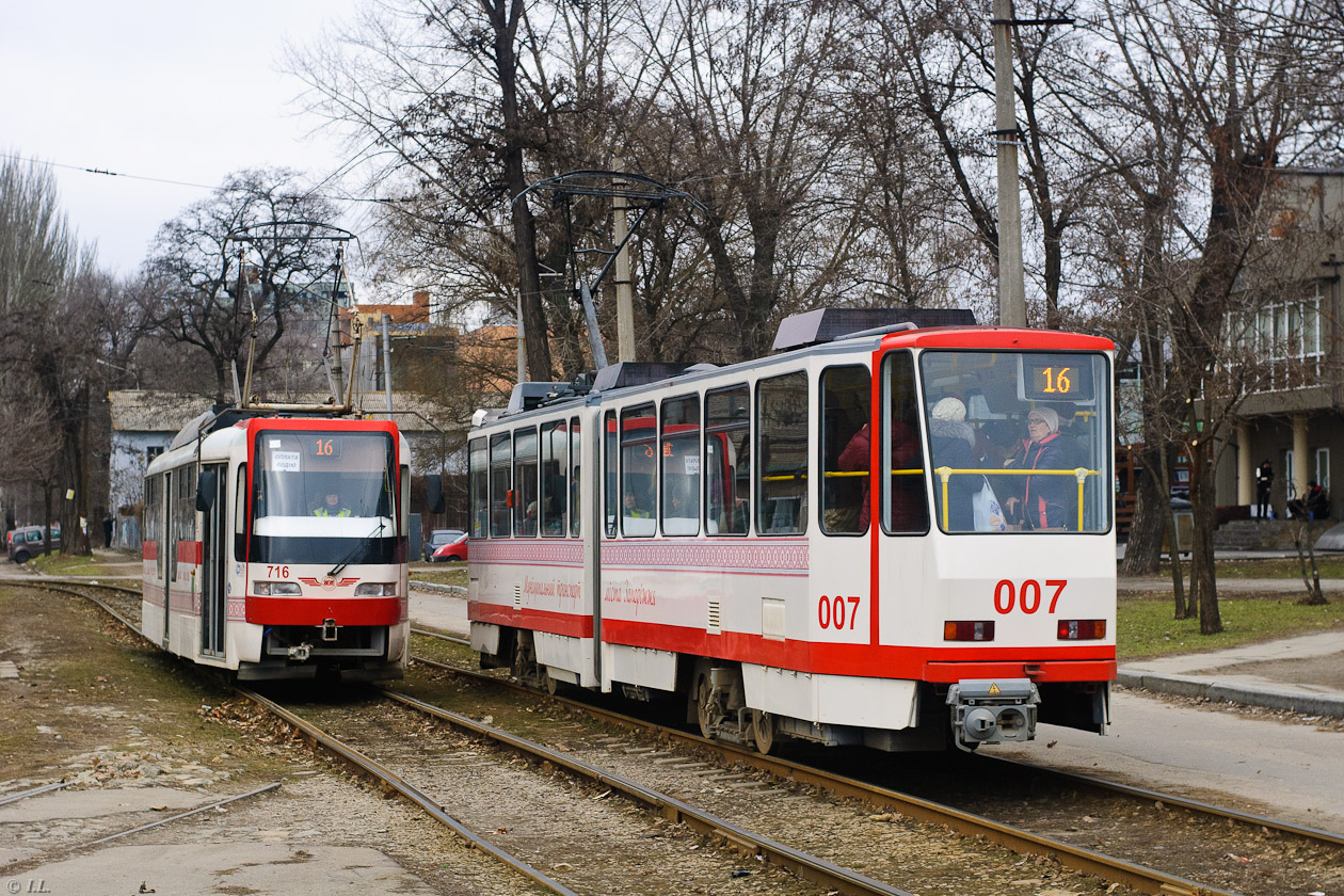 Запорожье, T-3UA-3-ЗП № 716; Запорожье, Tatra KT4DtM № 007