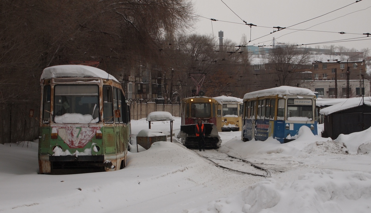 Орск, 71-605 (КТМ-5М3) № 7; Орск, 71-605 (КТМ-5М3) № 297; Орск, ГС-4 (КРТТЗ) № ГС-4