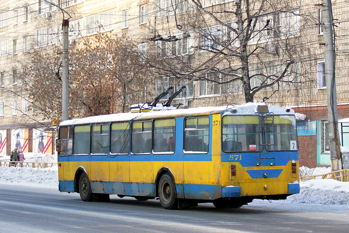 Киров, ЗиУ-682Г (СЗТМ) № 571