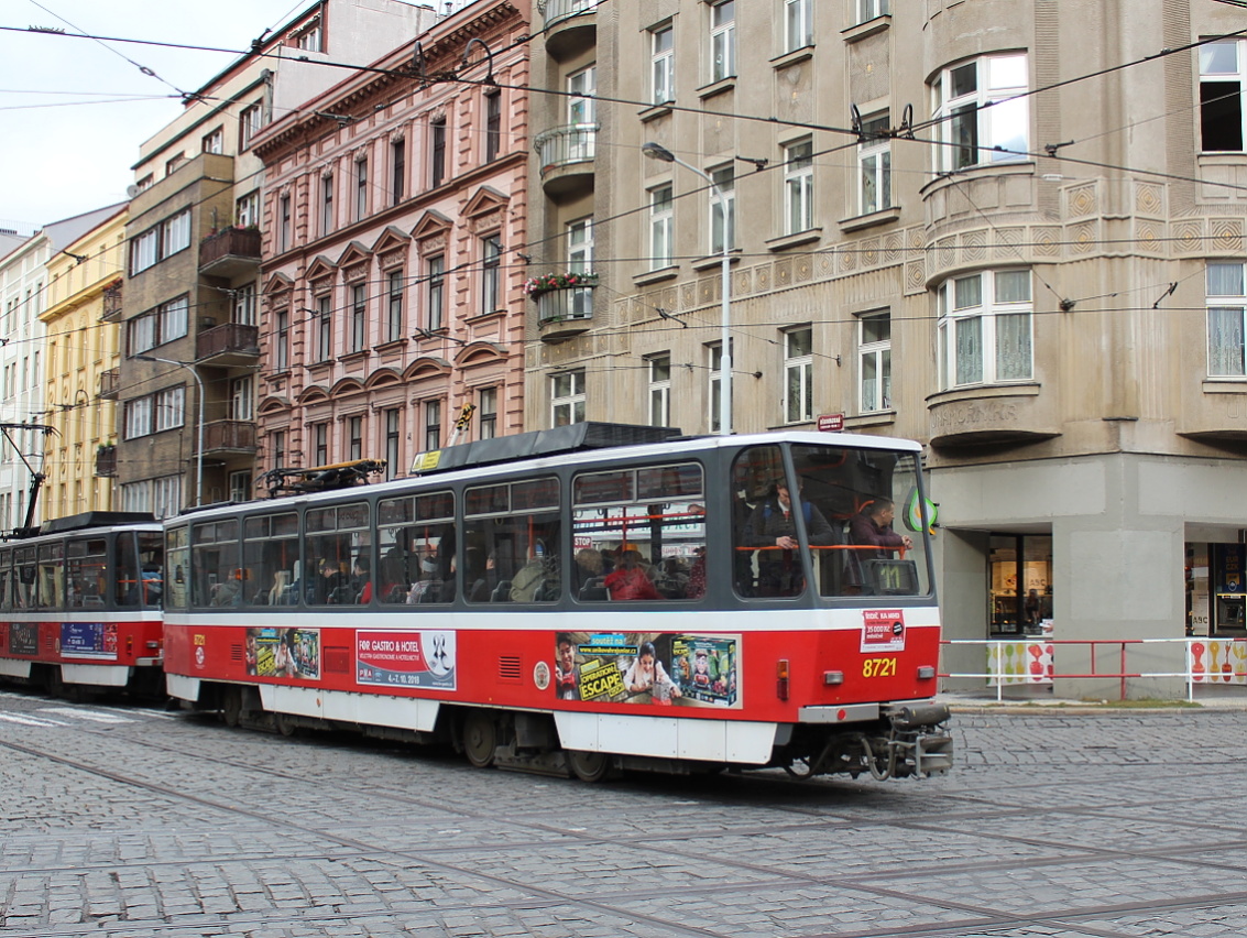 Прага, Tatra T6A5 № 8721