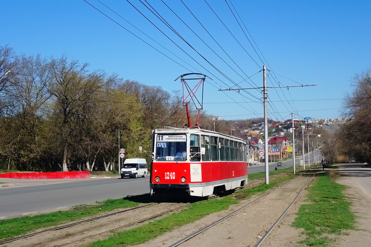 Saratov, 71-605 (KTM-5M3) N°. 1240