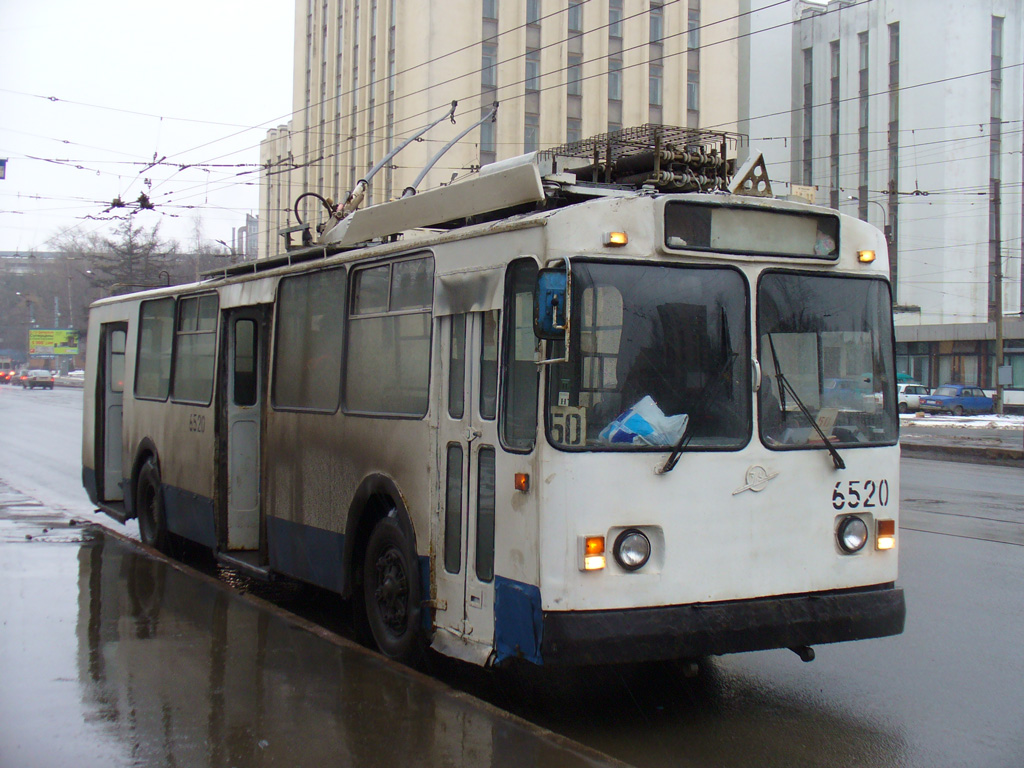 Saint-Petersburg, ZiU-682V [V00] č. 6520
