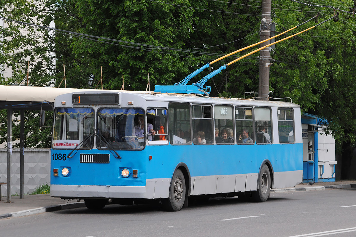 Брянск, ЗиУ-682Г-016 (012) № 1086