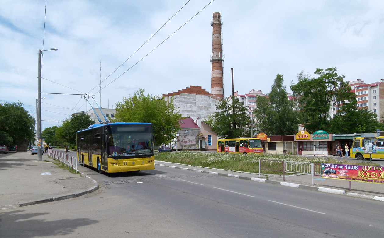 Ивано-Франковск, ЛАЗ E183D1 № 176