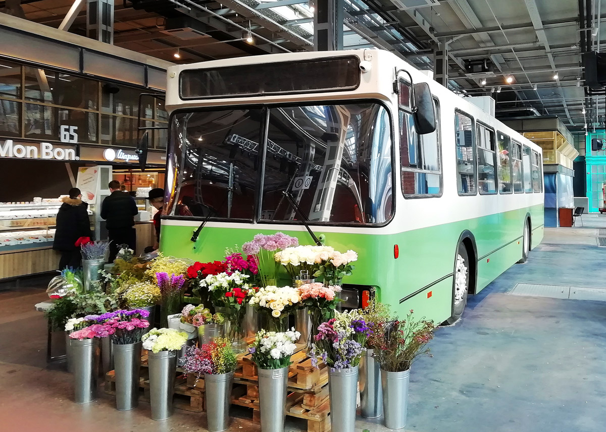 Москва, БКМ 20101 № б/н; Москва — Списанный подвижной состав ГЭТ Москвы; Москва — Фуд-молл "Депо. Москва" (Лесная улица, 20)