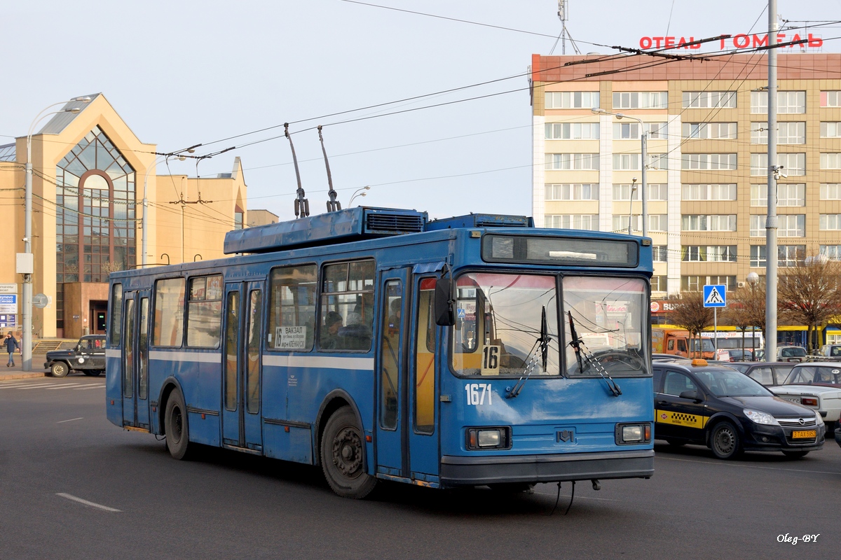 Гомель, БКМ 201А7 № 1671