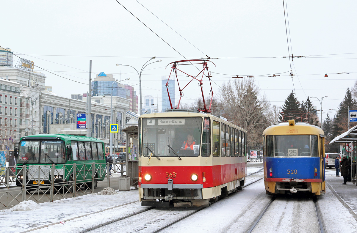 Екатеринбург, Tatra T6B5SU № 363; Екатеринбург, Tatra T3SU (двухдверная) № 520
