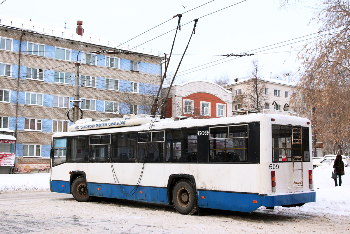 Киров, БТЗ-52768А № 609